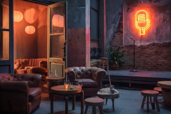 relaxed karaoke venue search